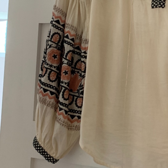 Bohemian long sleeve top with embroidery - Picture 4 of 6